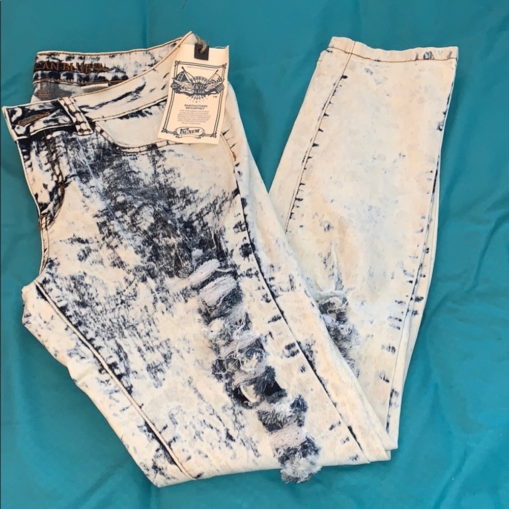 11 American blue distressed retro jeans